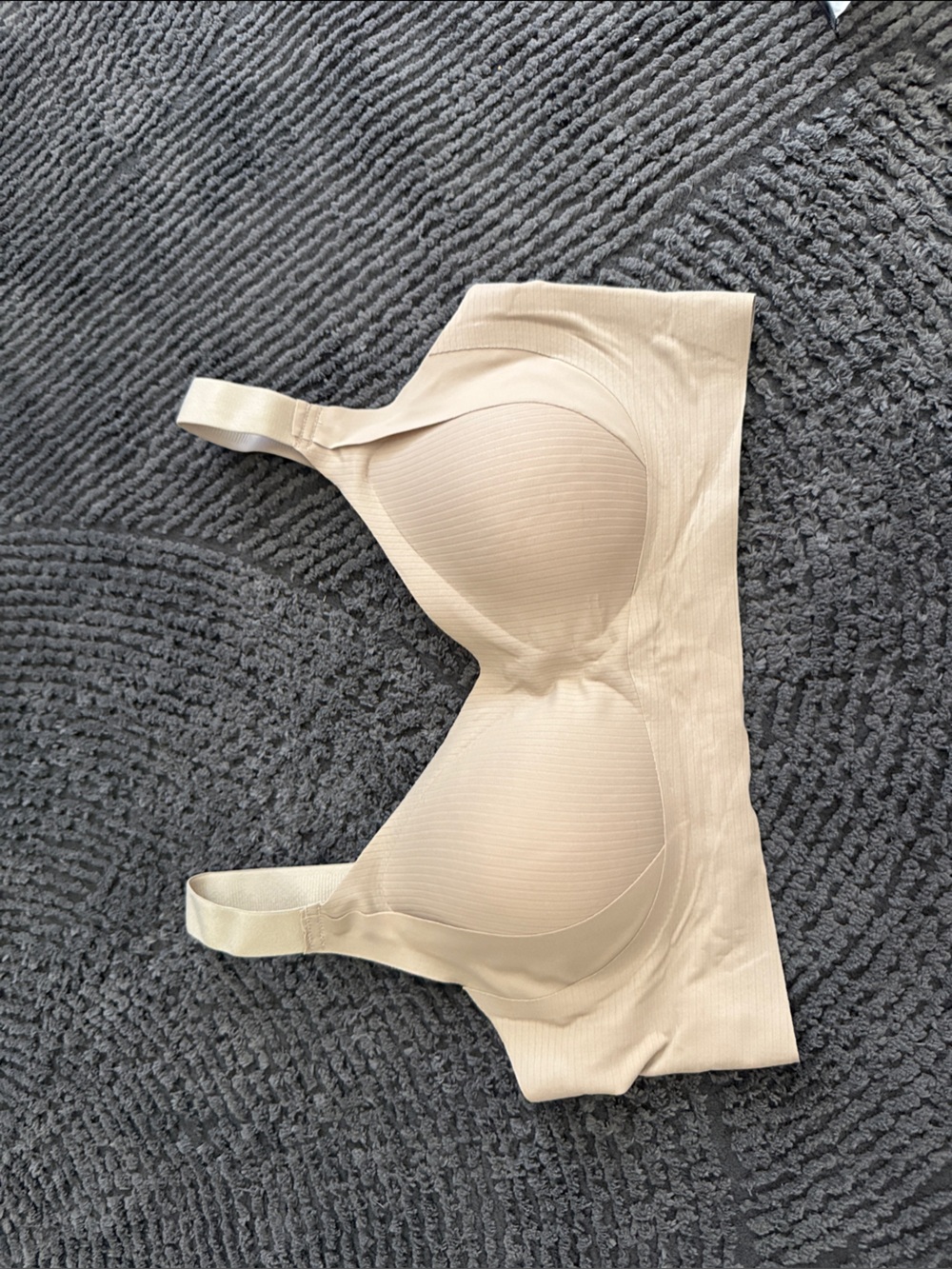 Wireless Nude Support Bra with Smooth Contour
